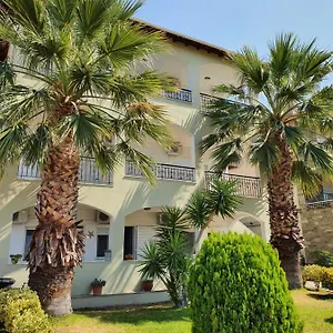 https://hotel-pefko.hotelschalkidiki.net